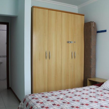 Residencial Jardim Palmeiras Бомбиняс Екстериор снимка