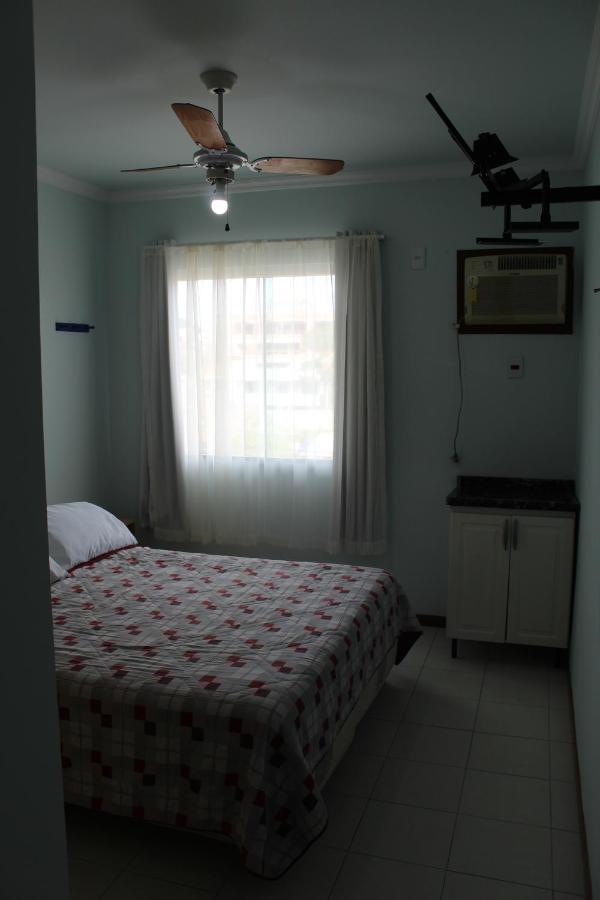 Residencial Jardim Palmeiras Бомбиняс Екстериор снимка